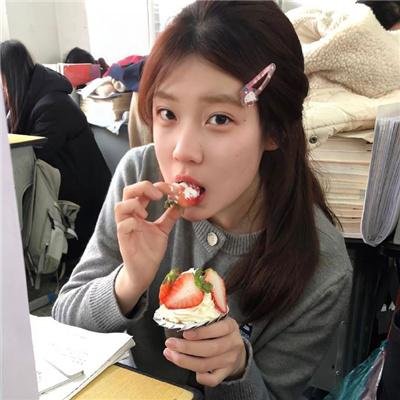 女孩的灵缇犬
